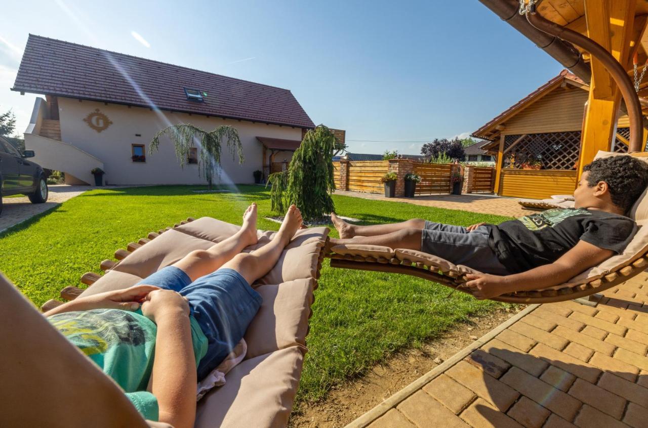 Apartments Galunder Veržej Eksteriør billede