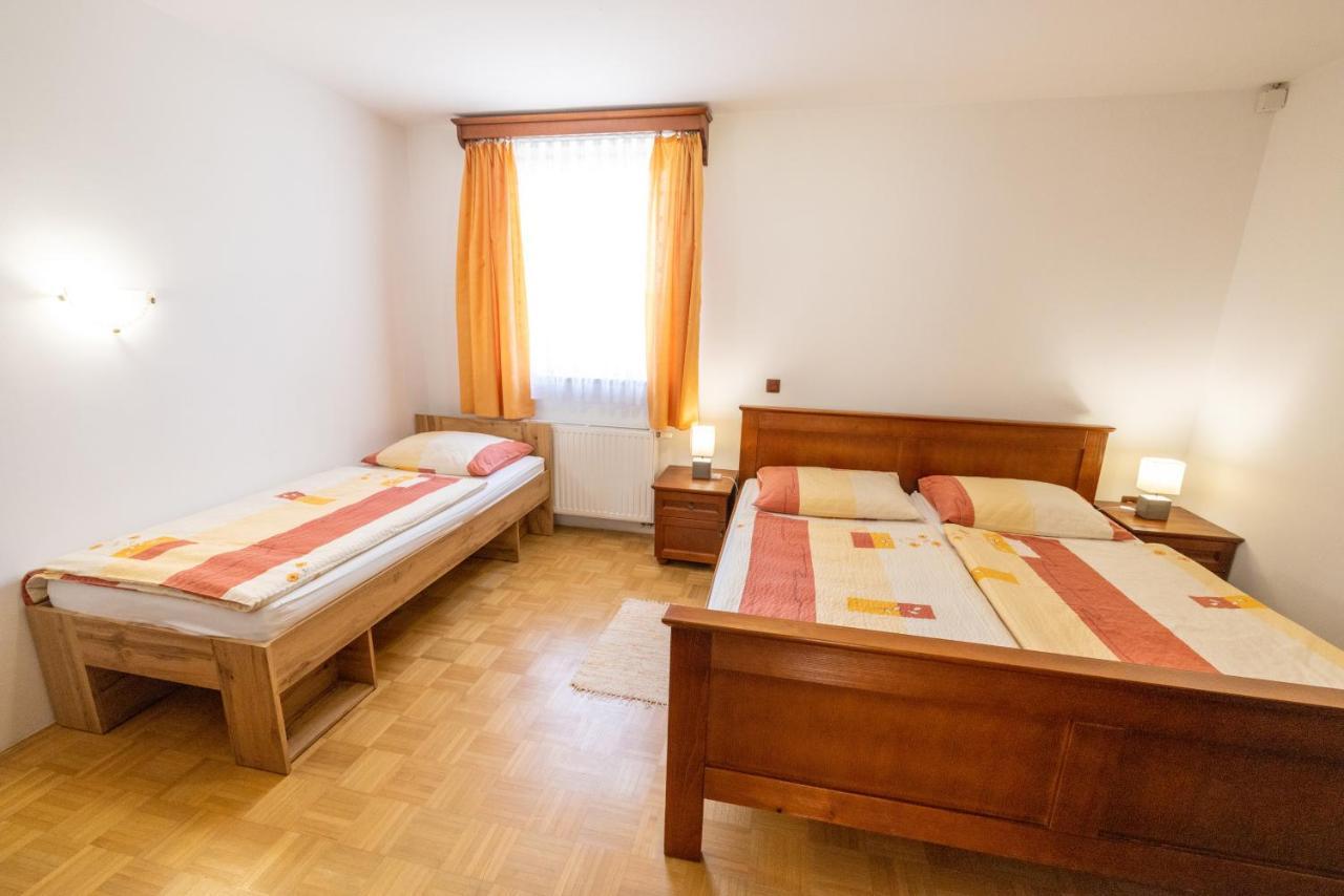 Apartments Galunder Veržej Eksteriør billede