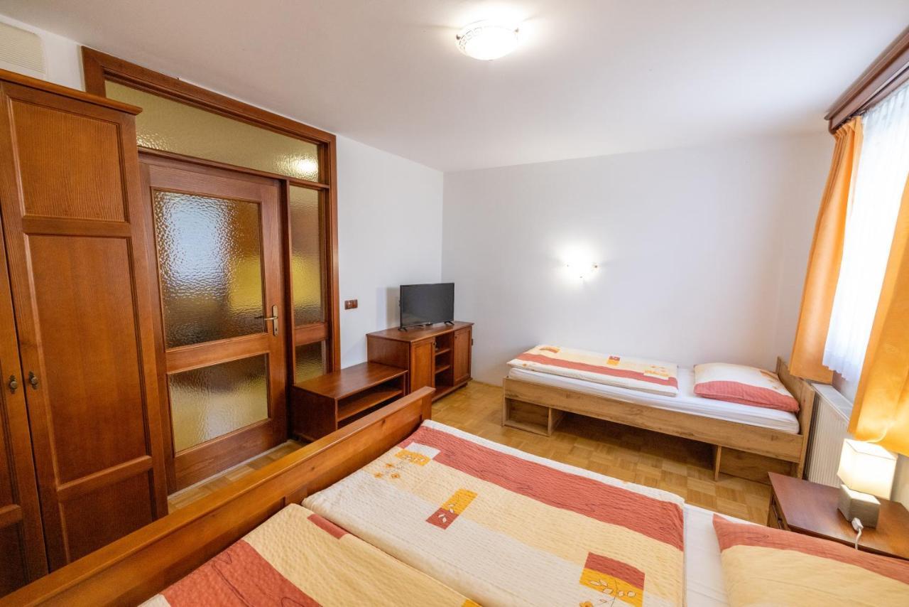 Apartments Galunder Veržej Eksteriør billede