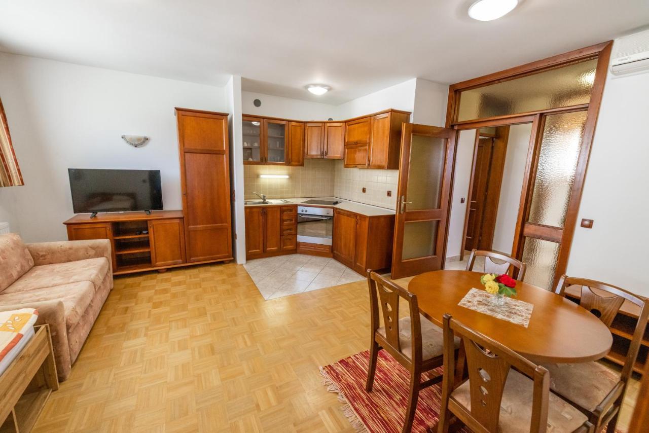Apartments Galunder Veržej Eksteriør billede