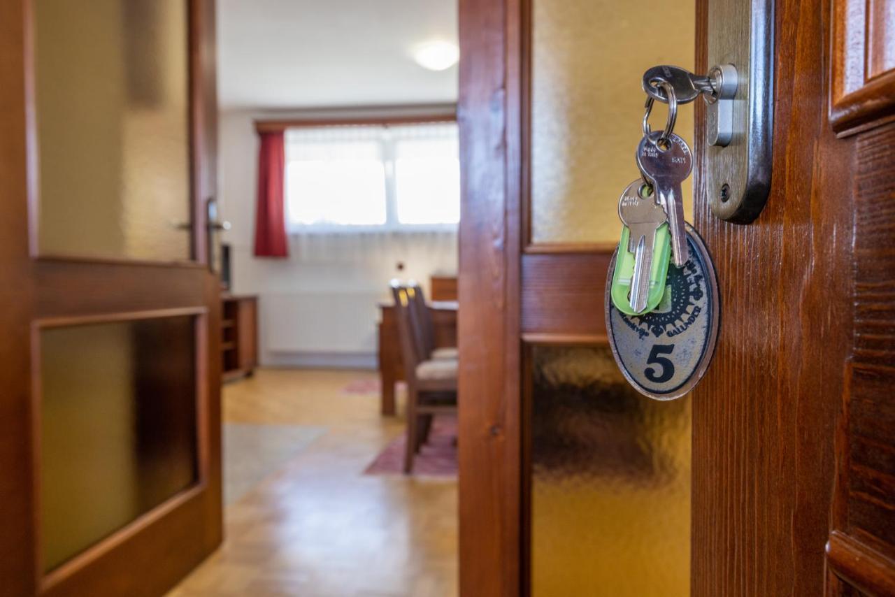 Apartments Galunder Veržej Eksteriør billede