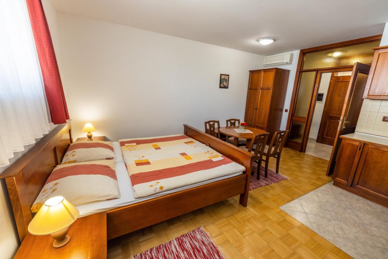 Apartments Galunder Veržej Eksteriør billede
